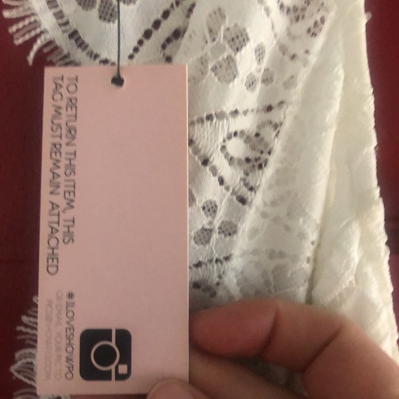 Lace romper size large - Picture 6 of 6